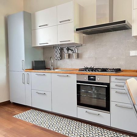 Stella House Apartment Специя Екстериор снимка